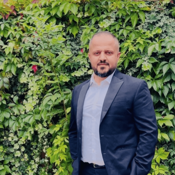 Ari Ahmed Driving Instructor